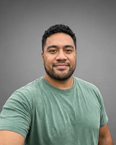 FLUX 3 headshot of Sione