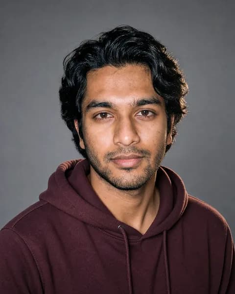 Man, mid 20s: professional headshot