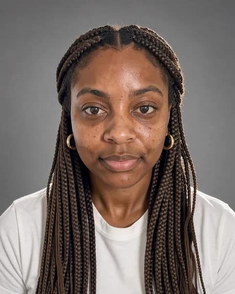 Woman, mid 20s: professional headshot